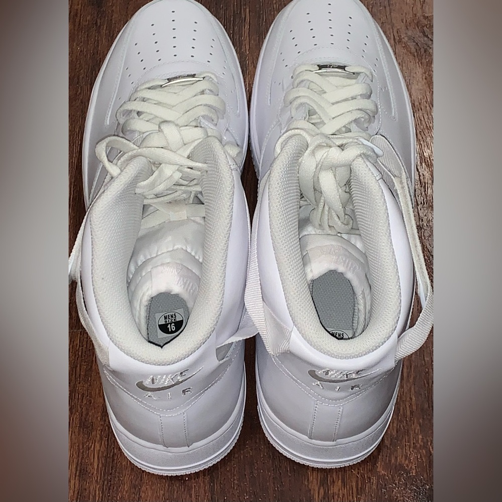 Nike size 16 shoe - Picture 8 of 15